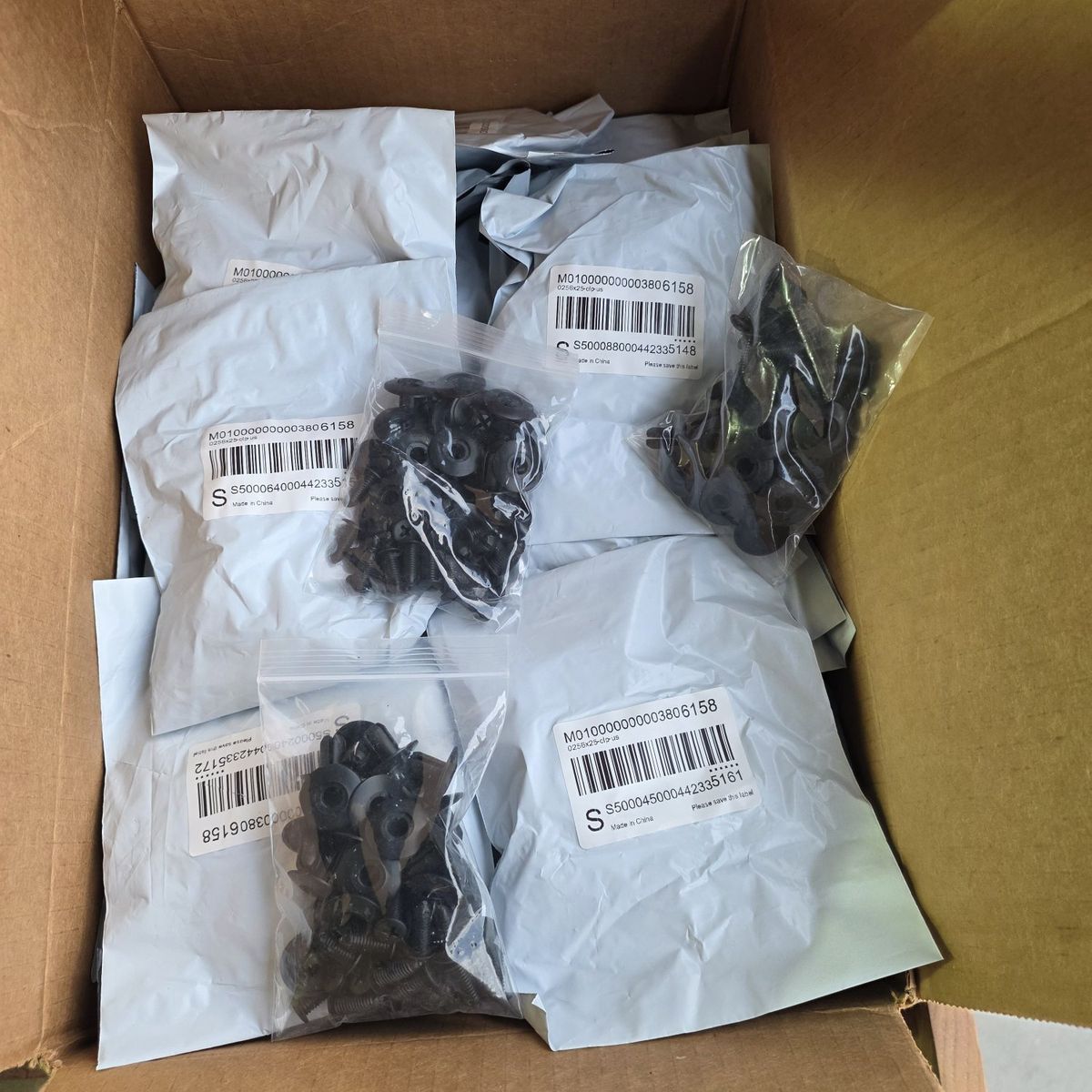 automotive fasteners