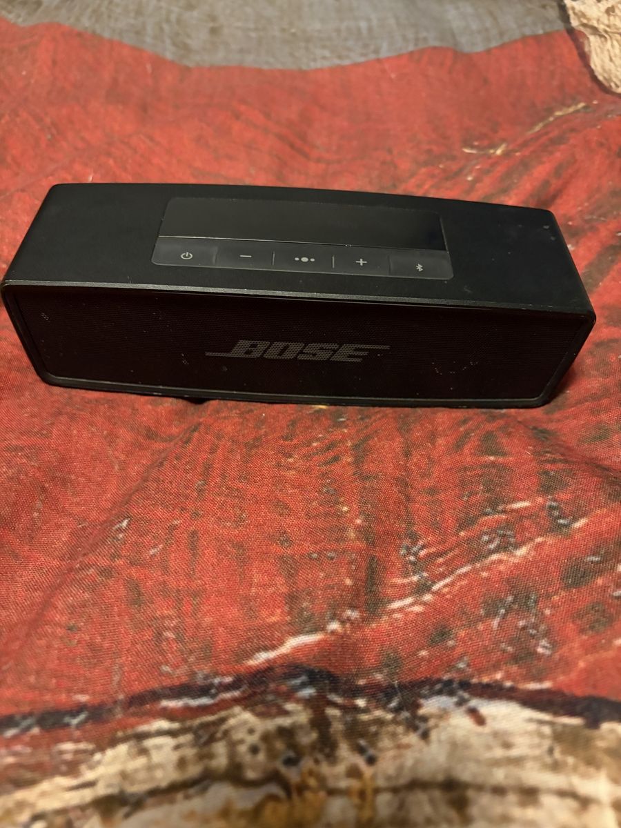 Bose SoundLink Mini Bluetooth Speaker - Black, Portable Wireless Audio