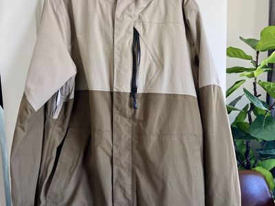 Men's XL Volcom Gore Tex Snowboarding Jacket