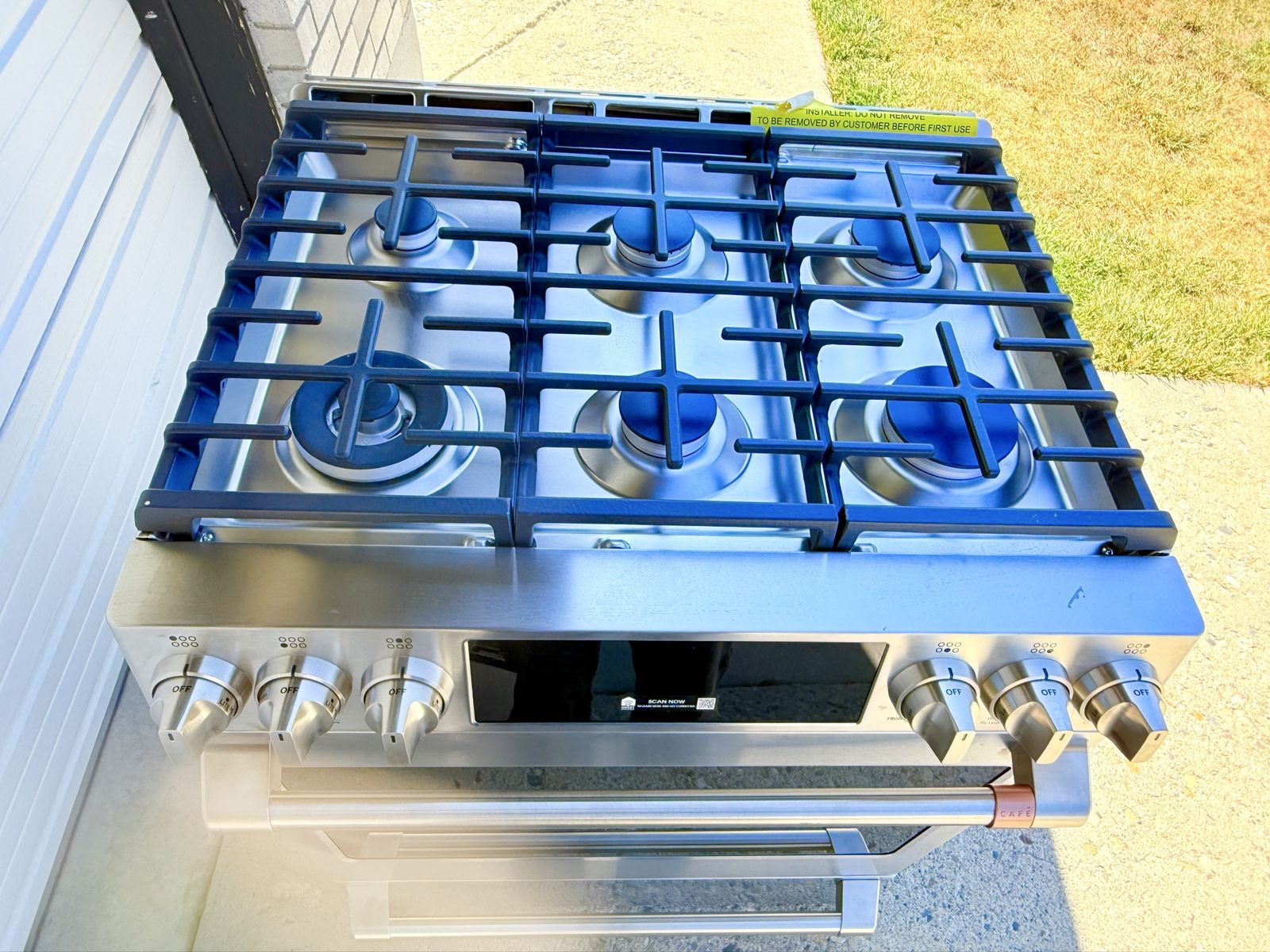 Main image 10