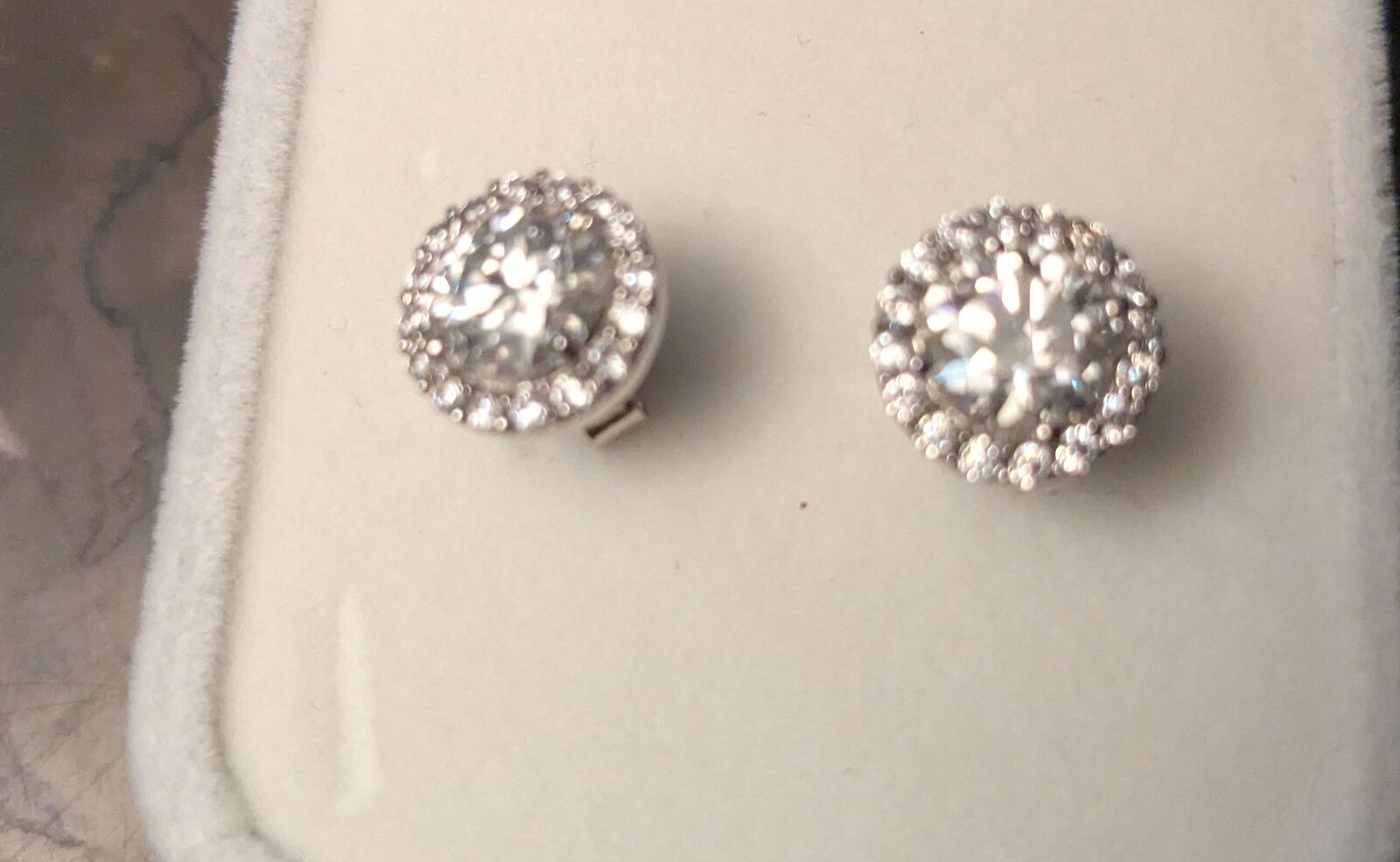 2.5ct Earth mined HTPT earrings with halo