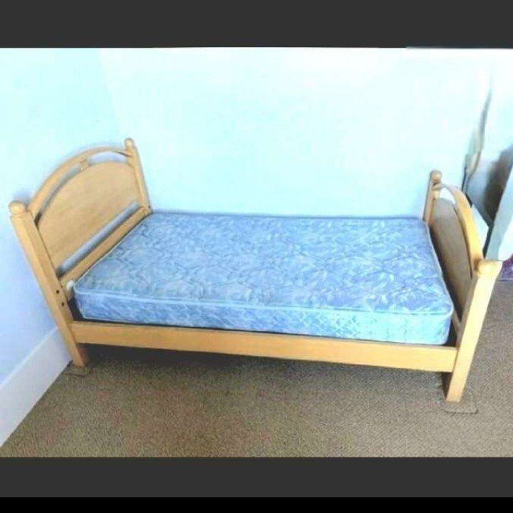 Ethan Allen XL Twin Bed