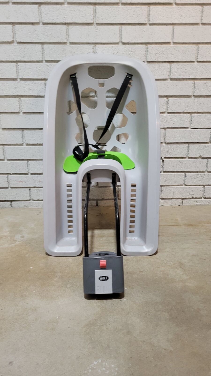 BELL Shell Rear Child Carrier in Gray