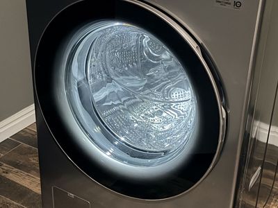 LG WM5500HVA A.I. 4.5cu Ft Smart Washer Front Load