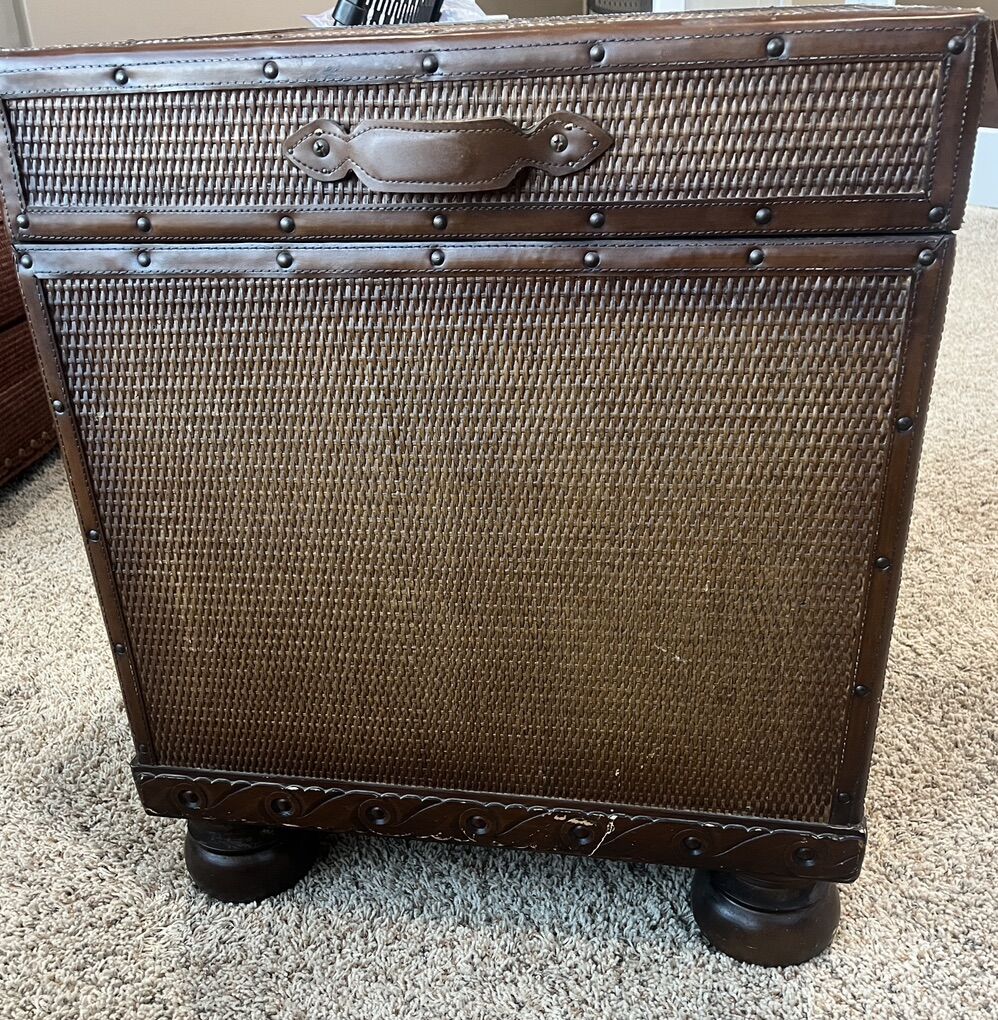 FreeRattan End Table / Storage