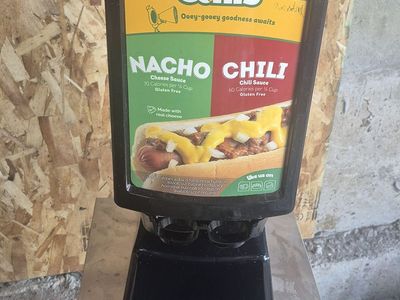 Gehl's Hot Top 2 Dual Dispenser Nacho Cheese & Chili Sauce Warmer Machine