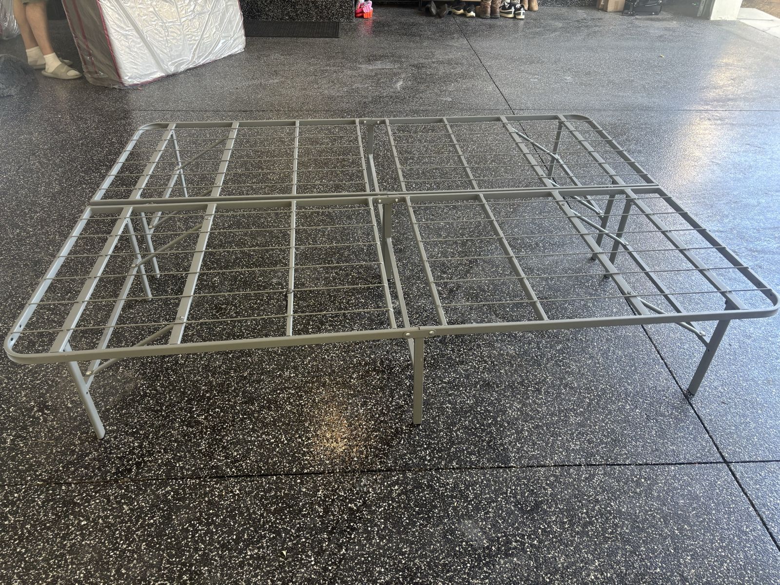 Main image 4