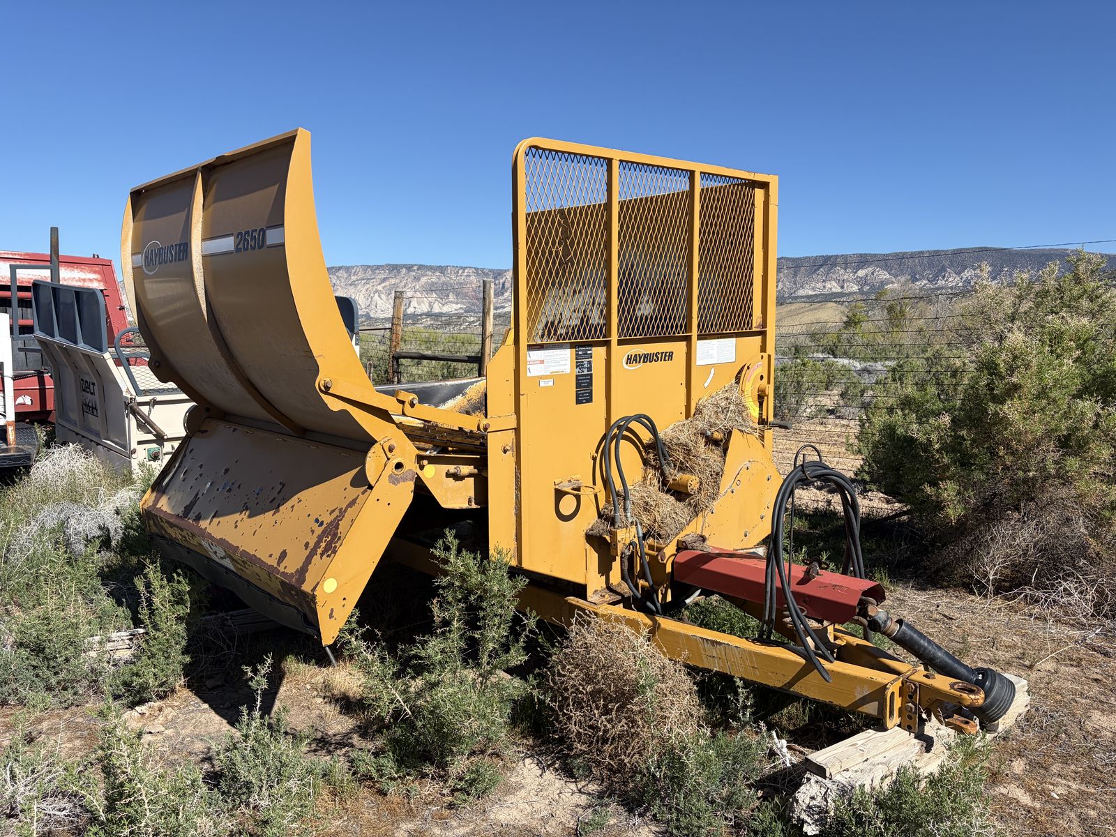 2006 Haybuster 2650 Round Bale Processor