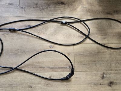 Lasso kayak/SUP cable security combination lock