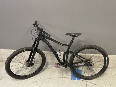 Giant Stance Mountian Bike