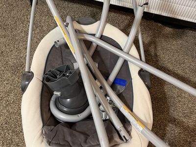 Baby swing