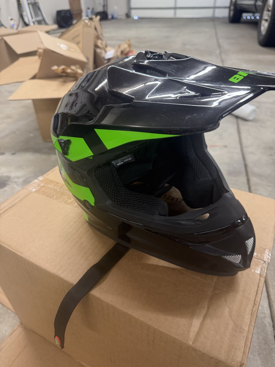 Bilt Youth Moto helmet 48-49cm
