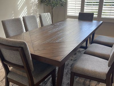 8 person dining table