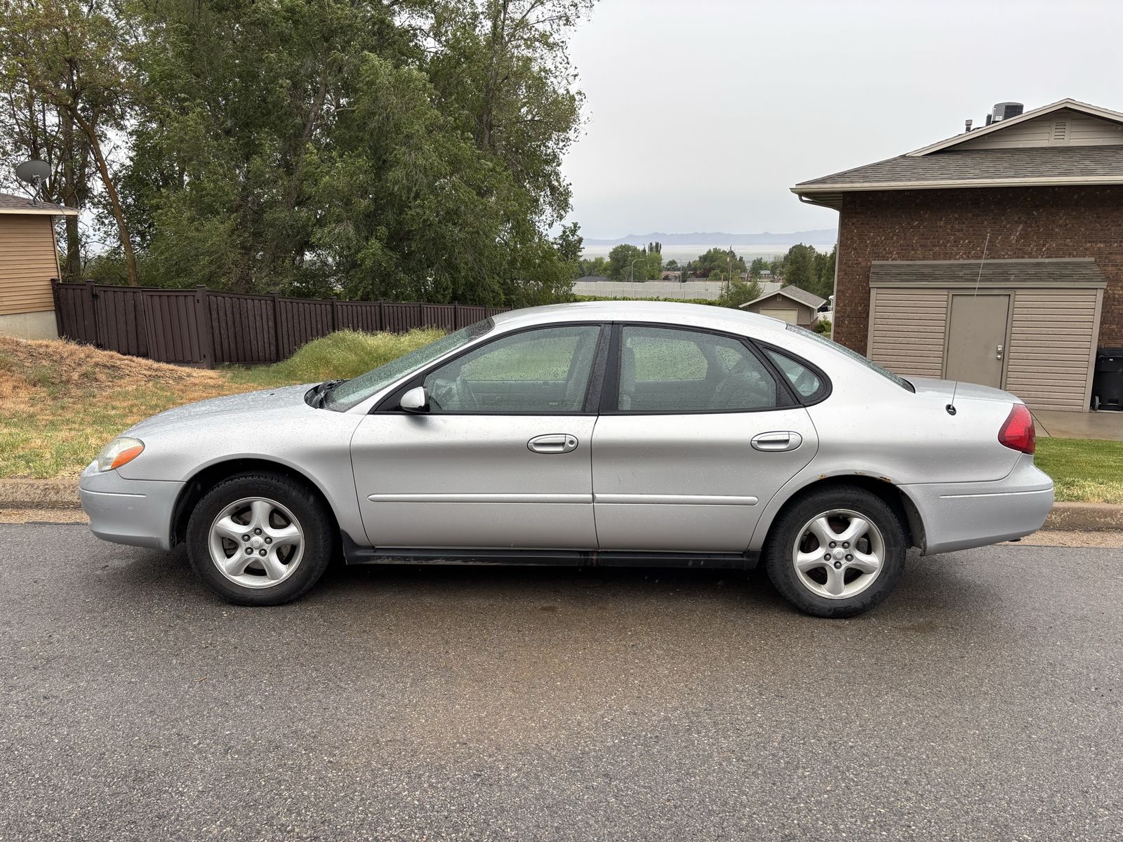 2001 Ford Taurus SES