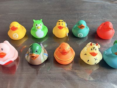 A Set Of 10 Rubber Ducks