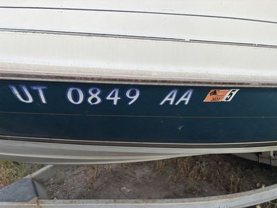 Maxum ski boat