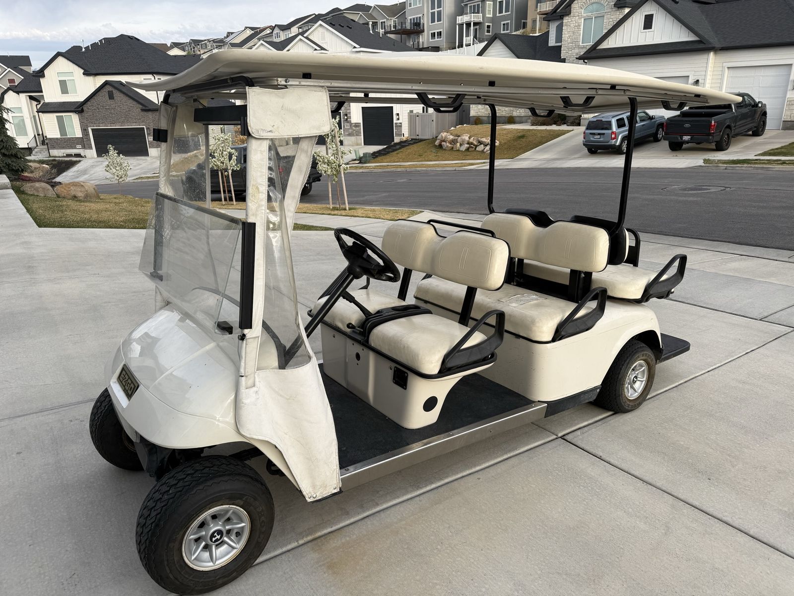 E-Z-GO Electric Golf Cart