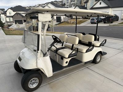 E-Z-GO Electric Golf Cart