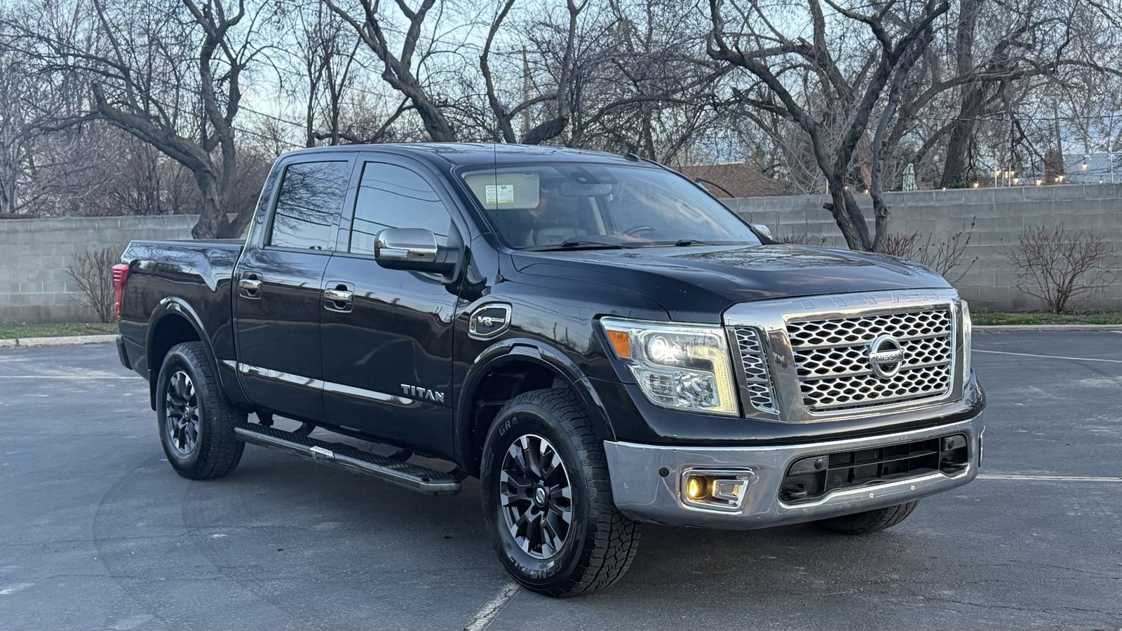 2017 NISSAN TITAN Platinum Reserve