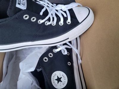 Converse All-Star Chucks Size 10 New