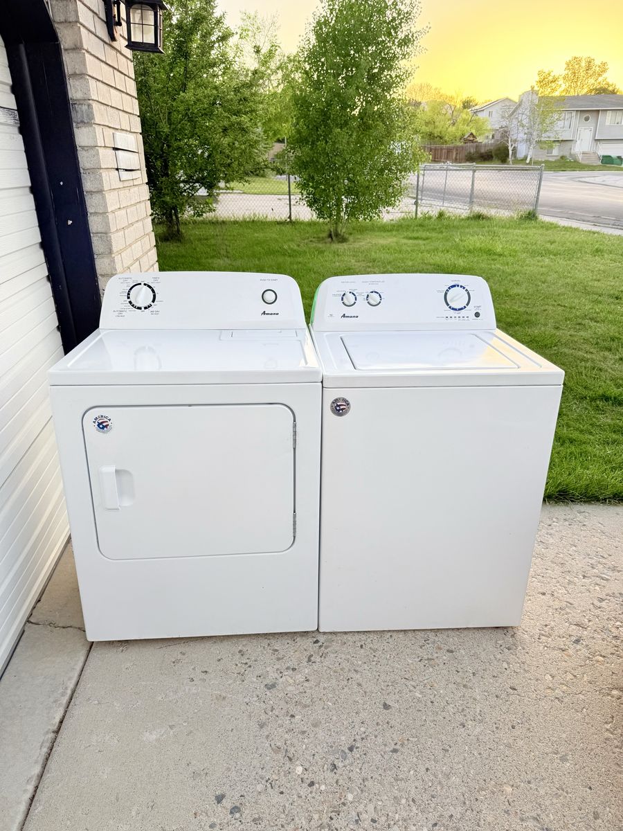 Amana washer and electric dryer set