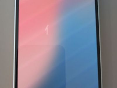 Unlocked iPhone 13 128GB - Excellent Condition