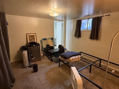 Mens private room and bath 1 block away from UofU campus