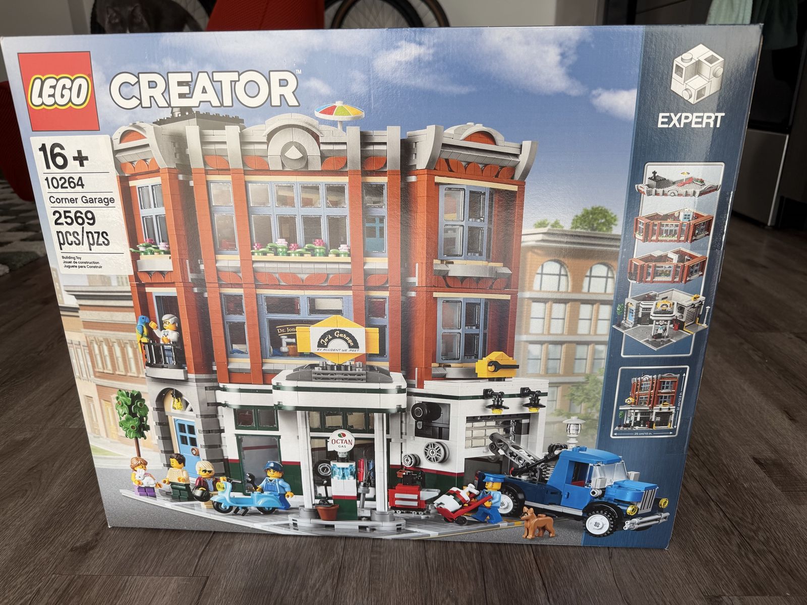 LEGO Creator Expert 10264 Corner Garage Modular Building Set - 2569 Pieces *used*