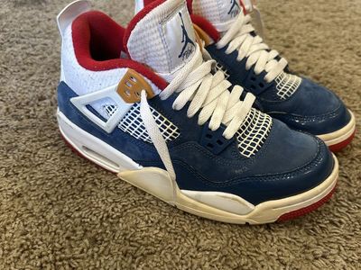 Jordan 4 Messy room size 5.5