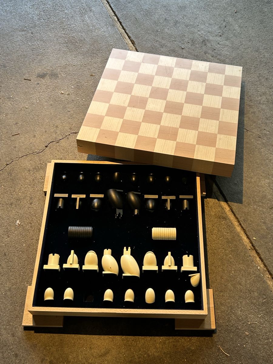 Michael Graves Postmodern Chess & Checker Set – Vintage 1990s Architect-Designed
