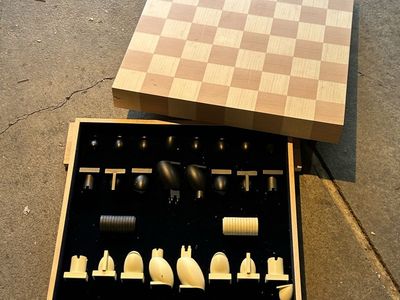 Michael Graves Postmodern Chess & Checker Set – Vintage 1990s Architect-Designed