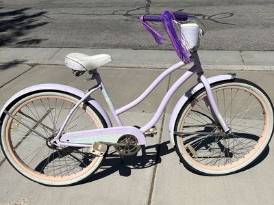 Huffy Cruiser Bike Lavender Purple White Wall Tires with Basket and Streamers