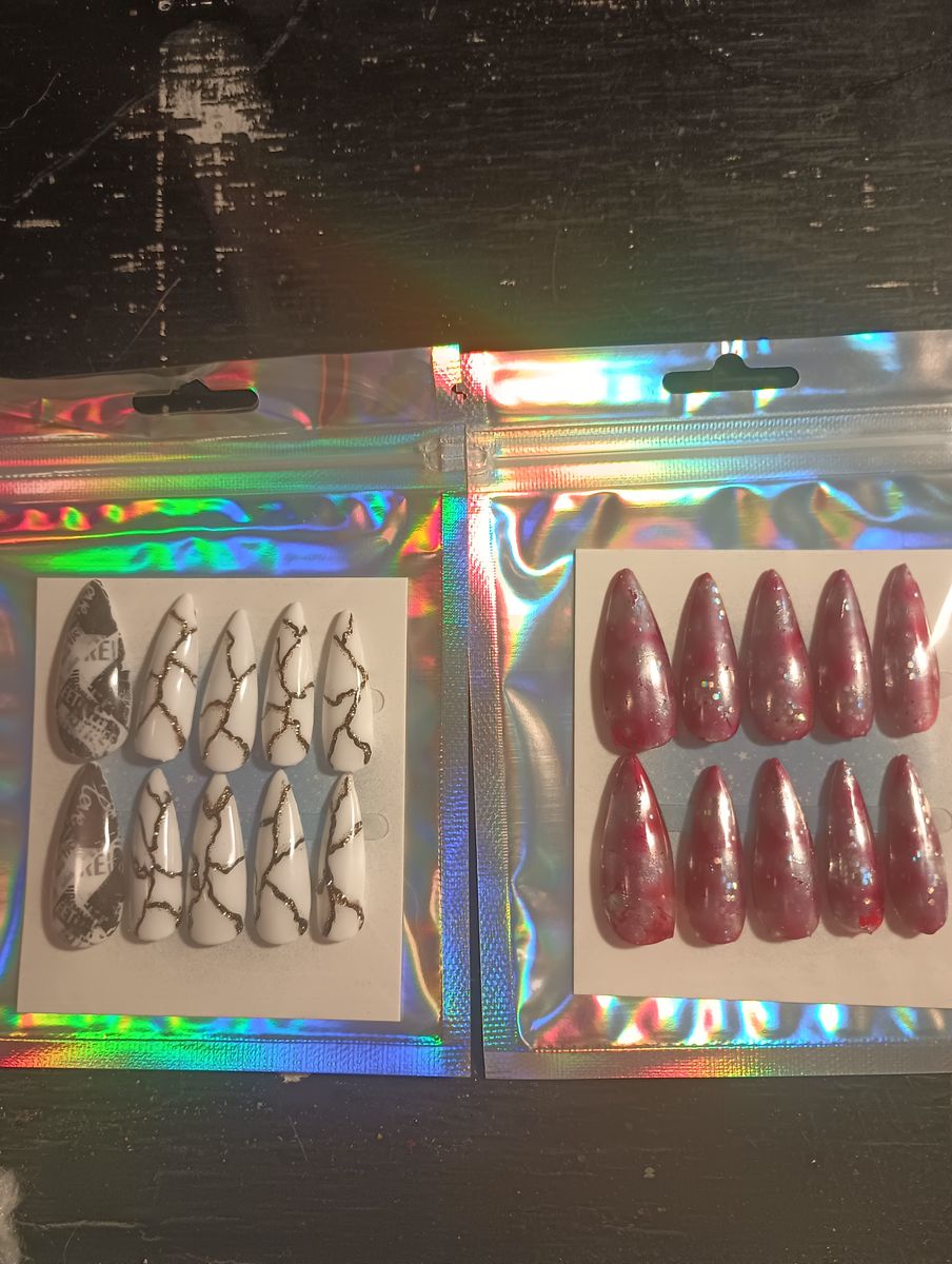 Press on nails