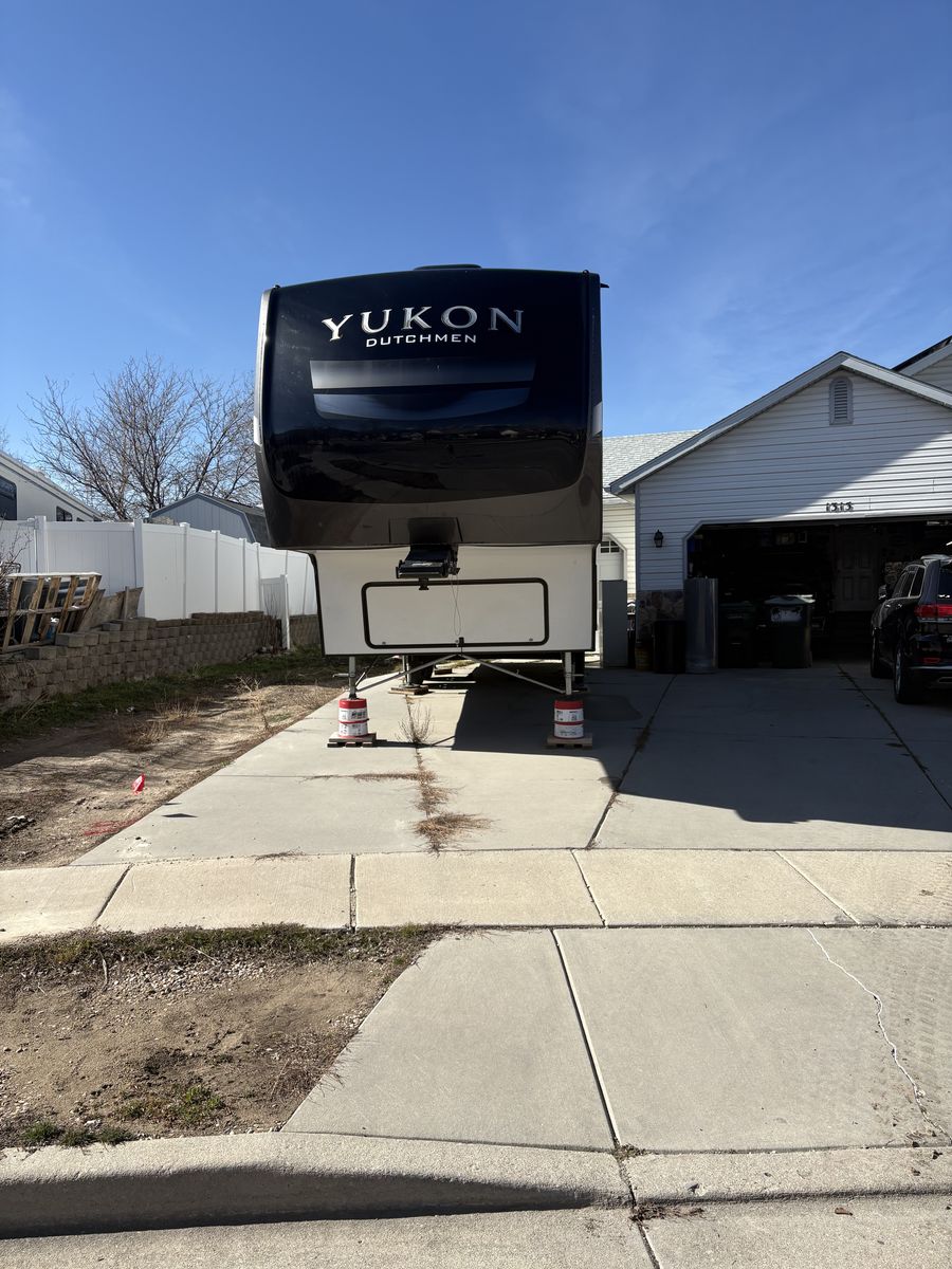2022 Yukon Dutchman 5th Wheel