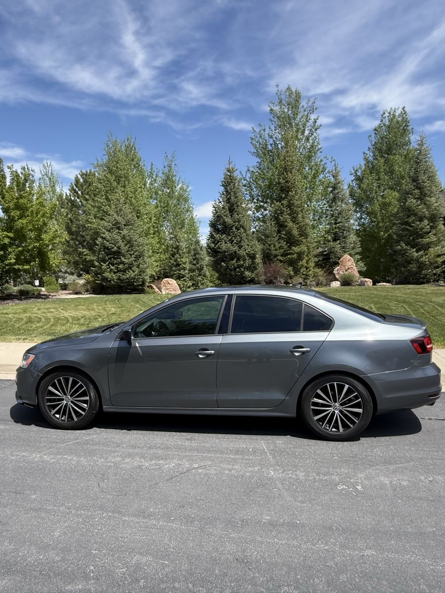 2016 Volkswagen Jetta 1.8T Sport