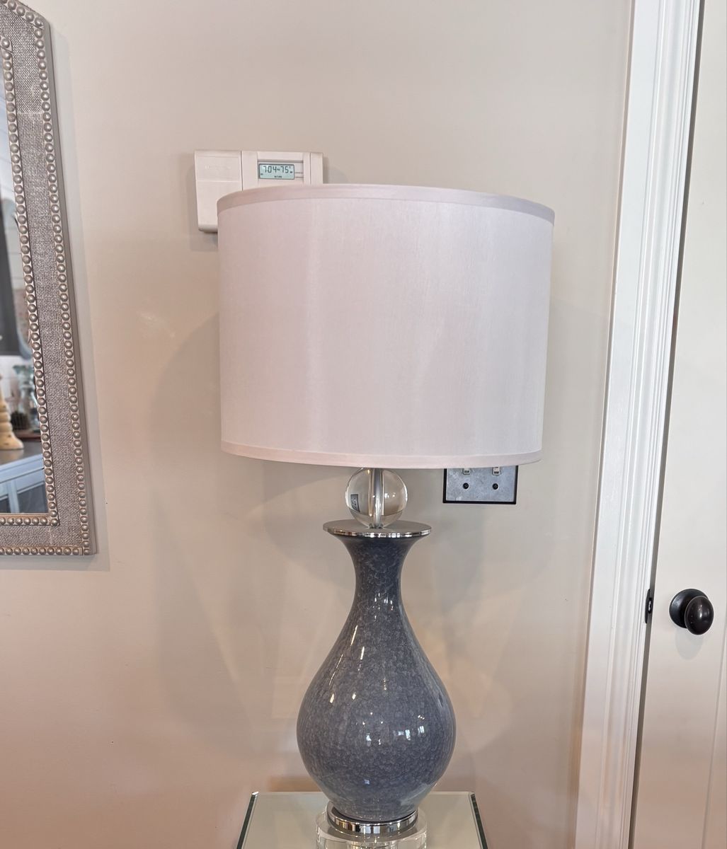 Beautiful lamp brand new