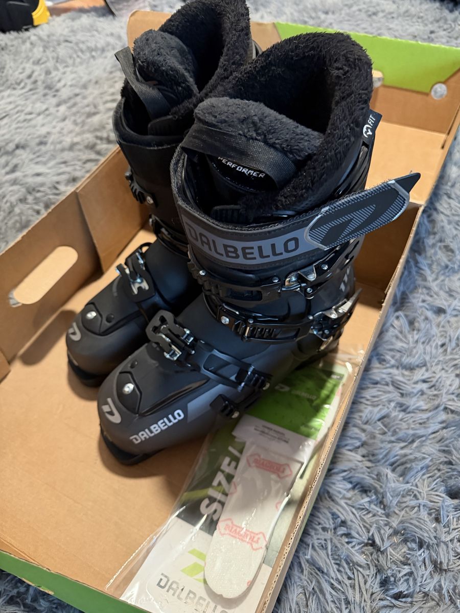 26/26.5 Dalbello Boss 110 Ski Boot