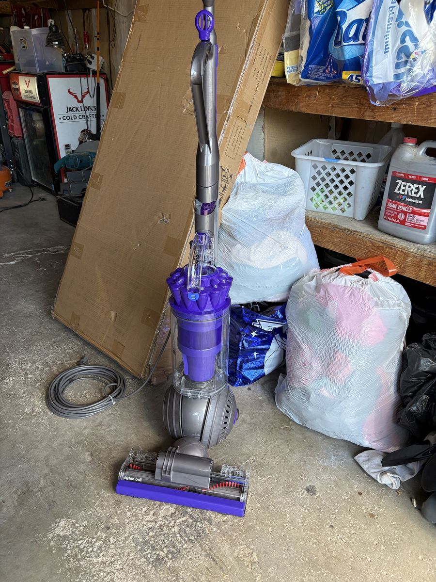 Dyson Ball Upright Vacuum Cleaner 
