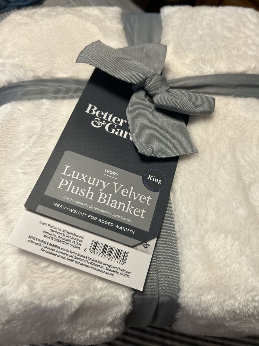Better Homes & Gardens Luxury Velvet Plush Blanket Ivory King Size