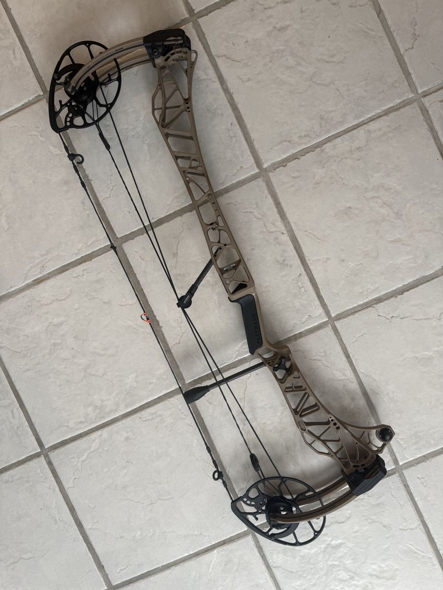 Matthews Lift 33 Rt. Hand 70 lbs.