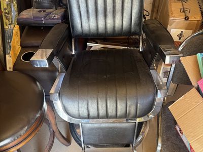 Barber chair