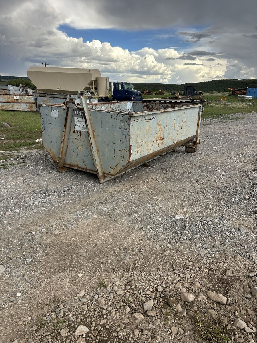 Roll off bins 