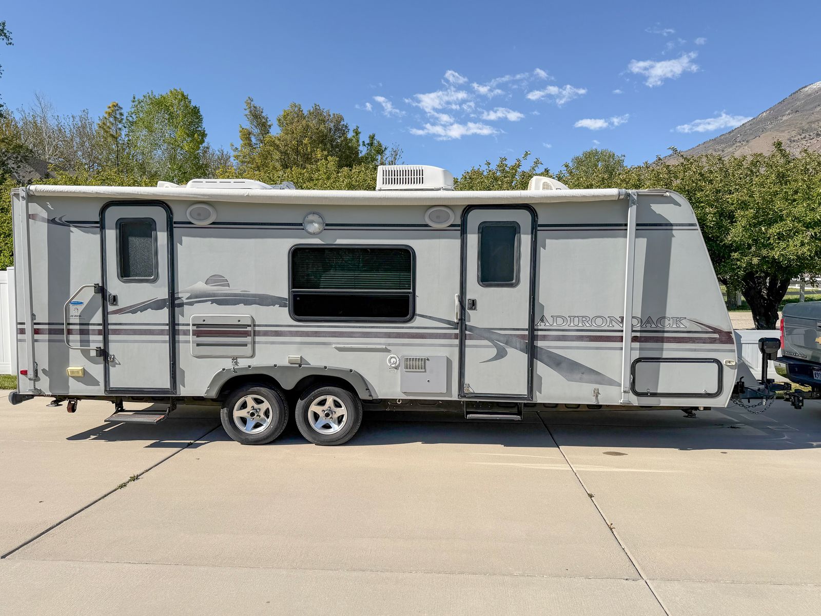 2005 ADIRONDACK 26RK