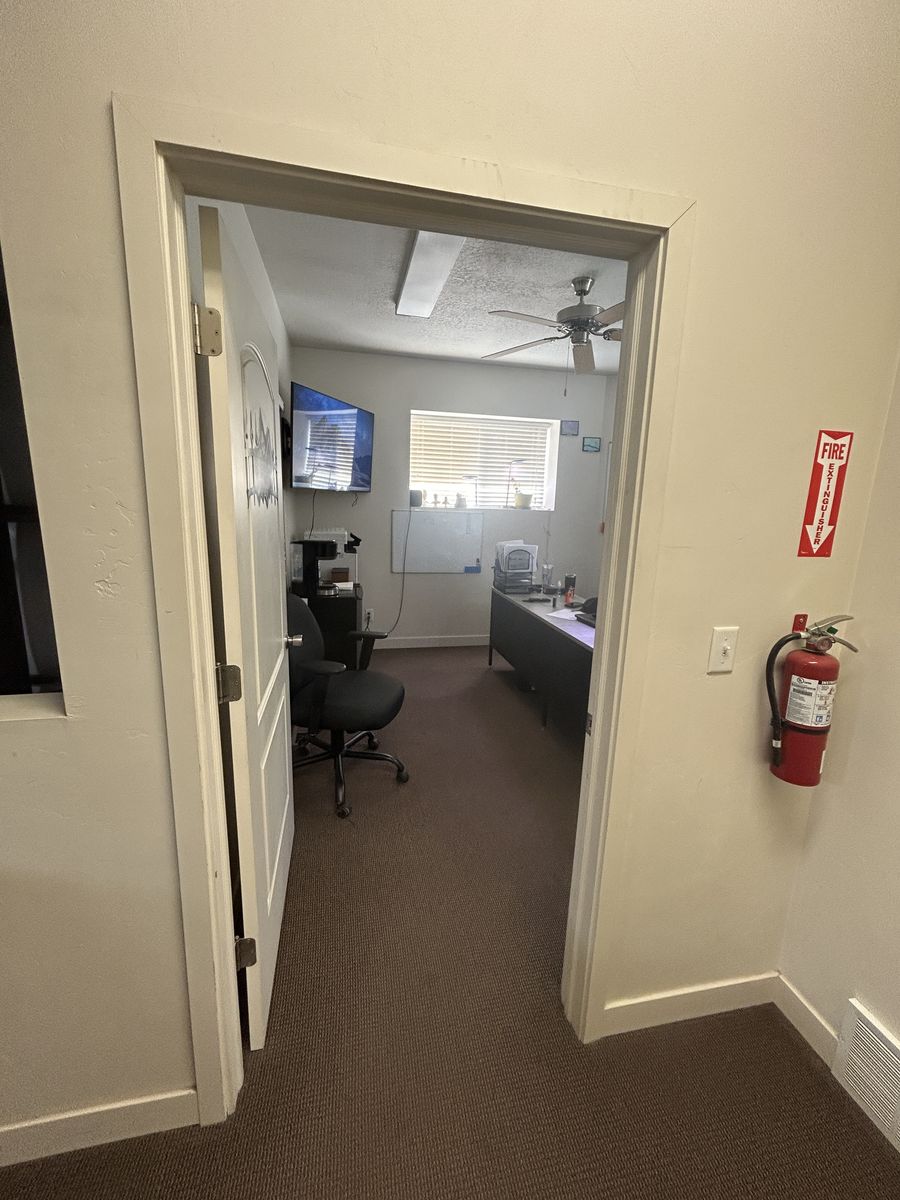 Main image 10