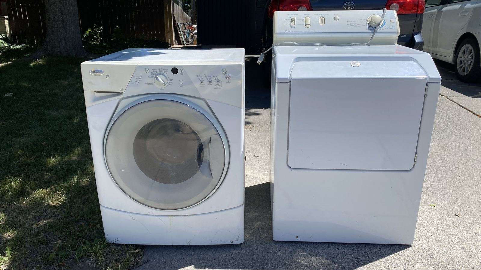 Washer and gas dryer