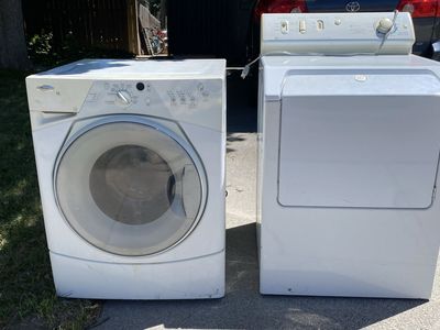 Washer and gas dryer