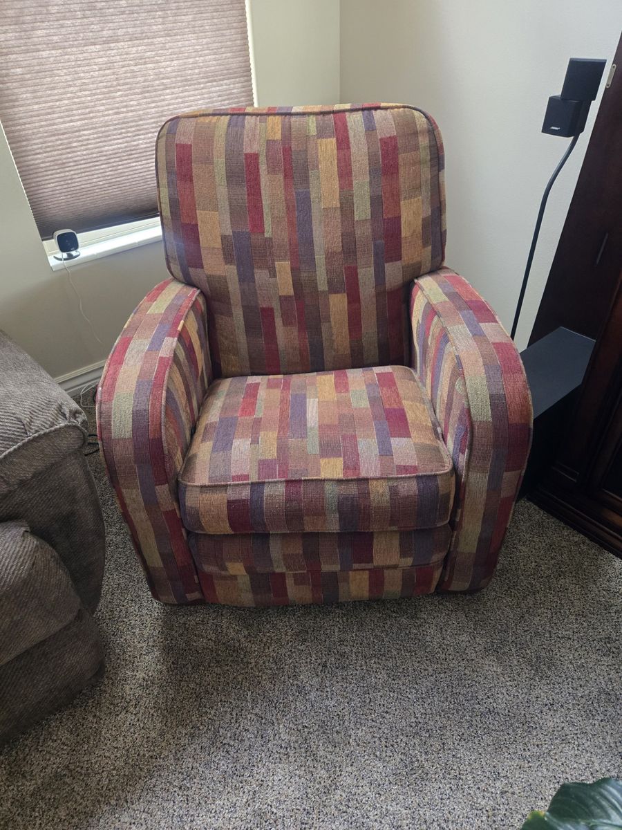 Laz Boy electric lean back chair