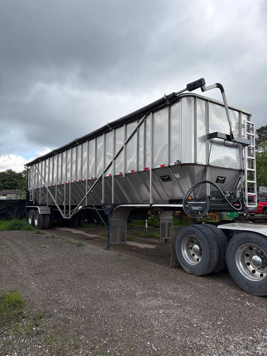 2025 Trinity Belt Trailer 44'