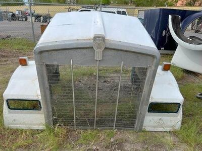 Kenworth W900B Hood, Flat Windshield Cab, 61.25" Center, OEM K146-1092/K146-1254/L29-1006