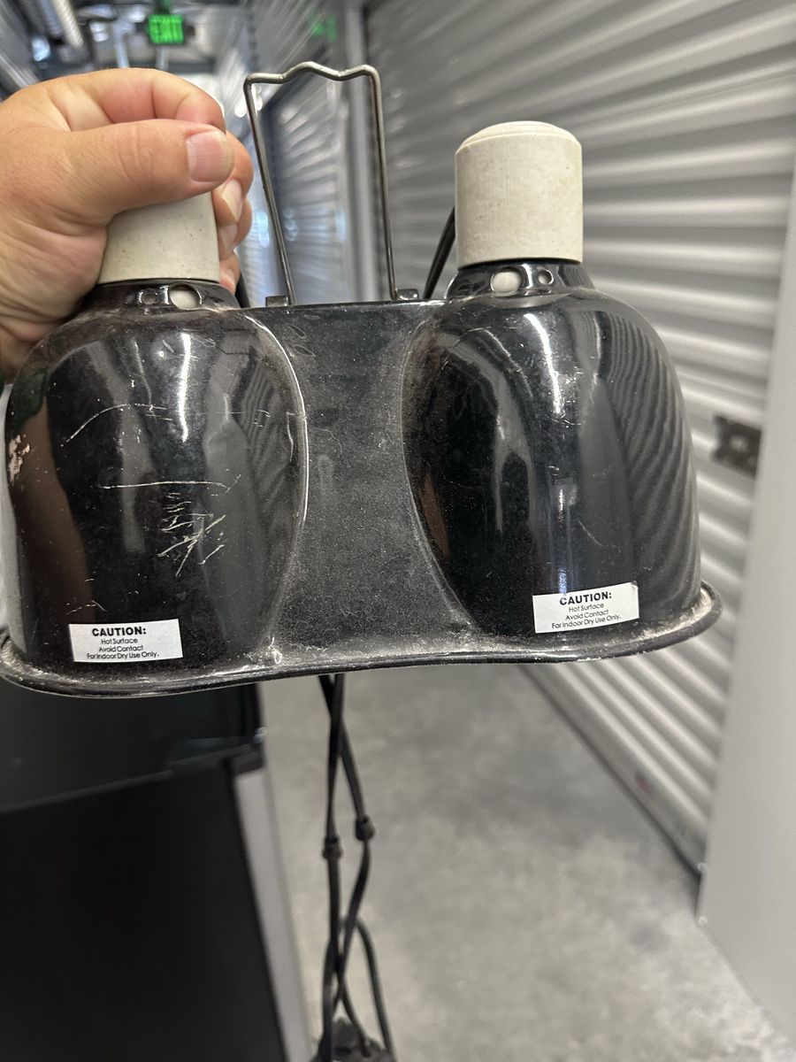 Dual Dome Light Fixture for Reptile Terrarium Heat/UVB Bulbs